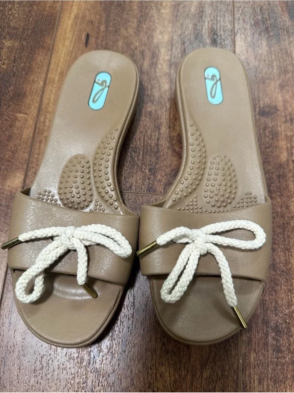 OKA b. Slide Sandals